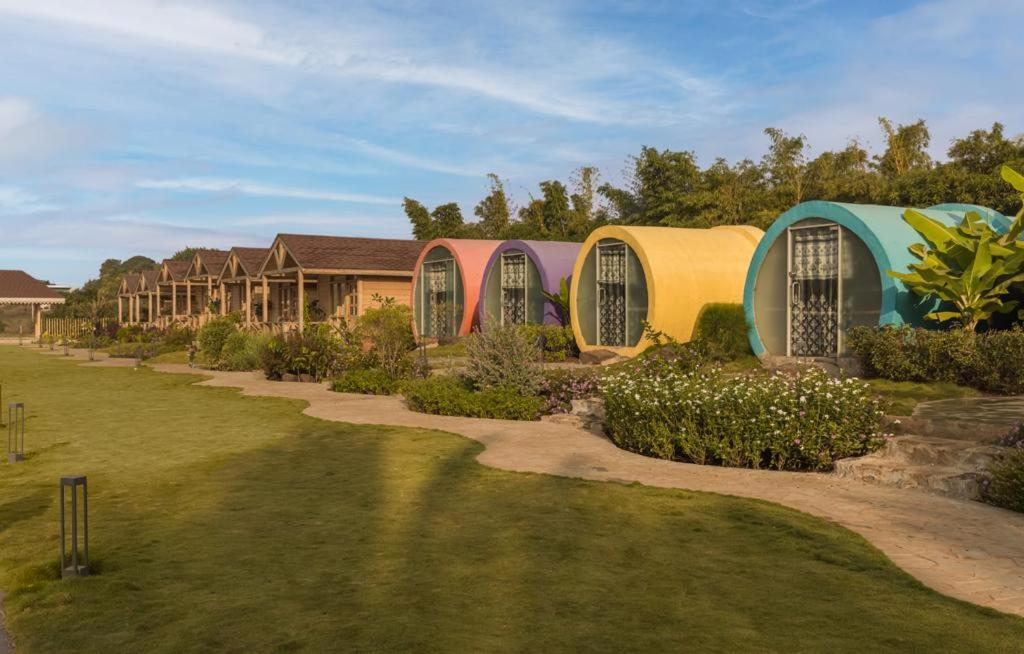 Waterscape Retreat Girnare Luaran gambar